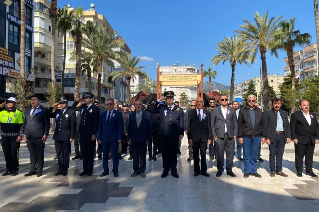 Antalya Kumluca'da 10 Nisan Polis Haftası kutlandı