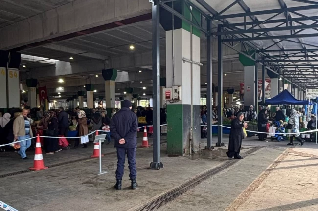 İzmit'te pazarcı kavgasına ceza: 1 hafta tezgah yasağı