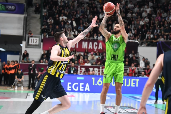 TOFAŞ, Fenerbahçe Beko'ya tek sayıyla yenildi