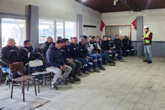 İzmir Selçuk'ta belediye personeline 'İş Sağlığı ve Güvenliği' eğitimi