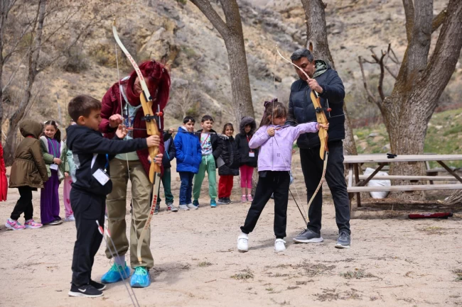 Konya Sille Tabiat Okulu'nda eğlenceli öğretim