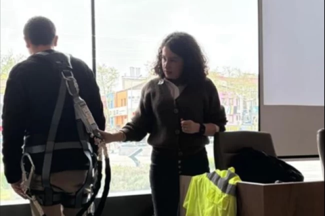 Bursa'da İnegöl Belediyesi personeline yüksekte çalışma eğitimi verildi