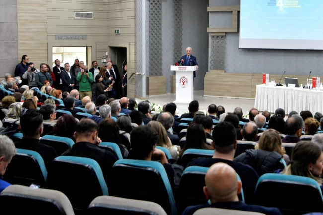 Konut hakkı ve sürdürülebilir politikalar İzmir Bornova'dan değerlendirildi