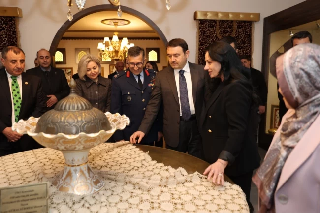 '102. Yılda 100+2 Sergi' projesi Kütahya'da hayat buldu