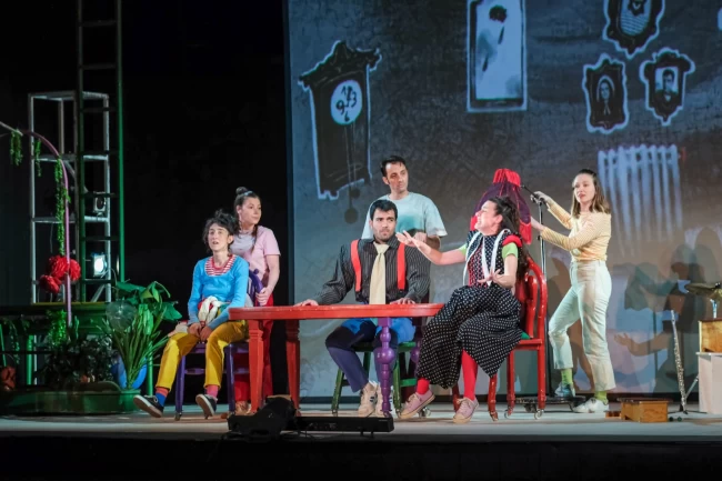 Bursa'yı tiyatro coşkusu sardı