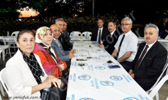 İLÇE PROTOKOLÜ İFTARDA..