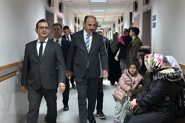 Konya'da Başkan Altay hastaları ziyaret etti