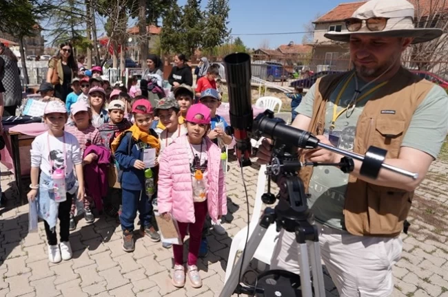 Denizli Çivril'de öğrenciler bilimle buluştu