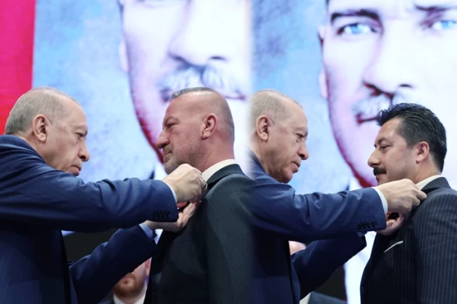 O başkanlar artık resmen AK Partili oldu! Bursa belediyelerinde İYİ Parti'ye veda!