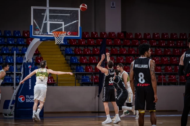 Konya Büyükşehir Belediyespor Play-off'ta