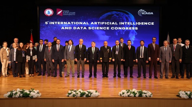 Rektör Özölçer ICADA 2025-Uluslararası Yapay Zekâ ve Veri Bilimi Kongresi'ne katıldı