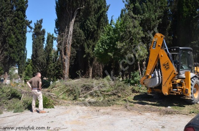 ALAPLI BELEDİYESİ MEZARLIKLARI KOMPLE YENİLİYOR