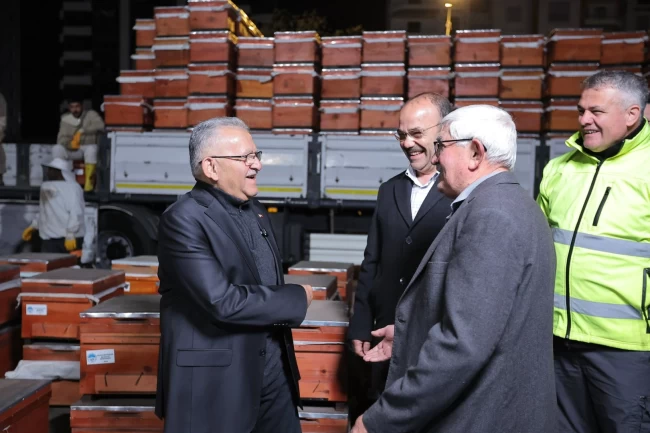 Kayseri'de şafak vakti üreticilere destek