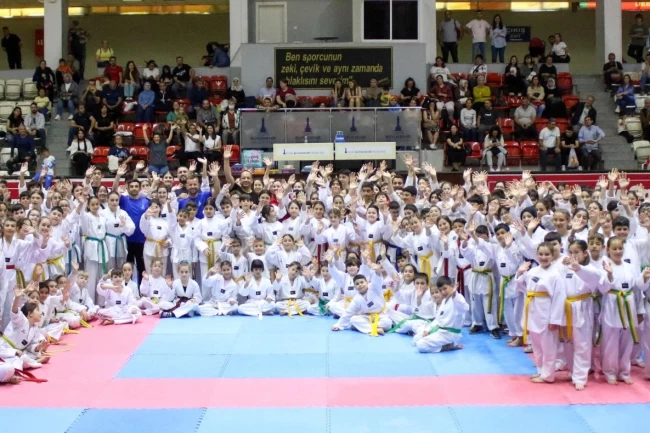 İzmirli çocuklar spor ve eğlence dolu bir gün geçirdi