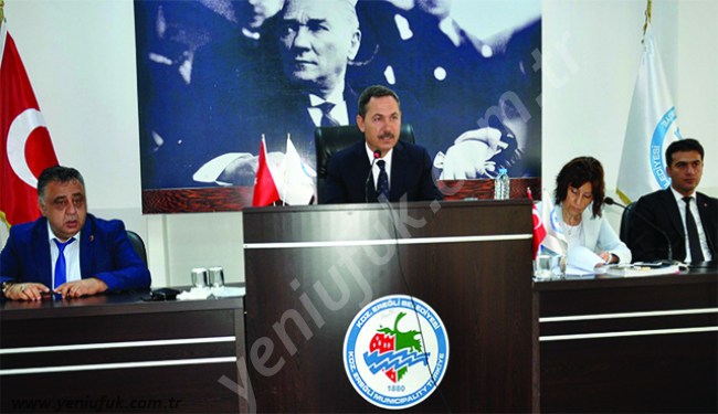 "DEDİKODU İLE İŞ YÜRÜMEZ!.."