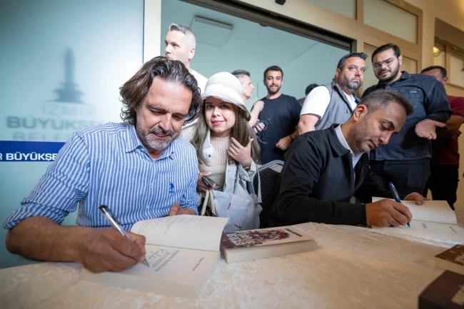 İZKİTAP'a Soykan ve Ağırel ile veda