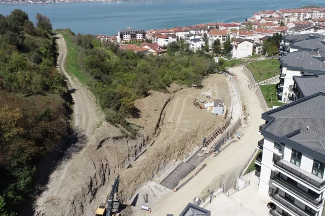 Kocaeli Gölcük Kurban Deresi'nde taşkın riskine son