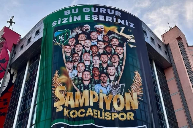 Dev Kocaelispor bayrağ Belsa'da dalgalandı
