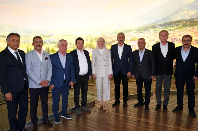 Osmanlı başkentleri Osmangazi'de buluştu