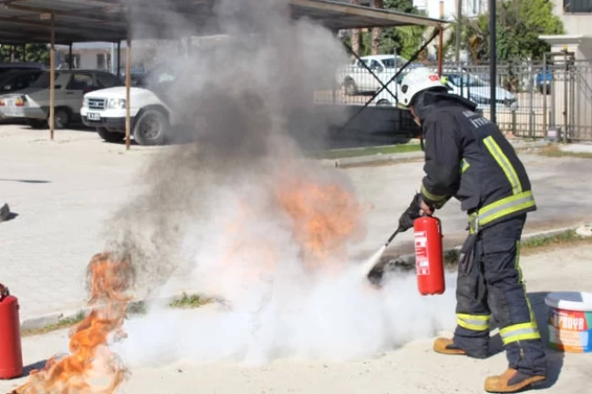 Antalya yangın eğitimleri sürüyor