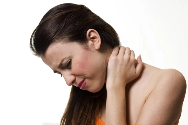 Boyun ağrısına karşı uzmanından öneriler