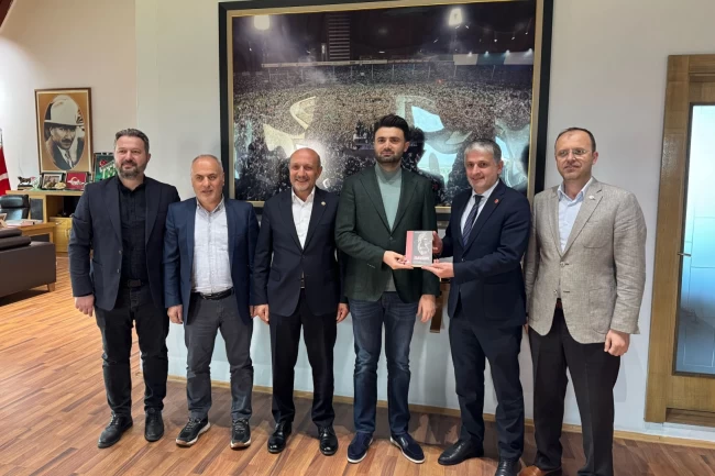 Saadet Partisi'nden Bursaspor'a üyelik çağrısı