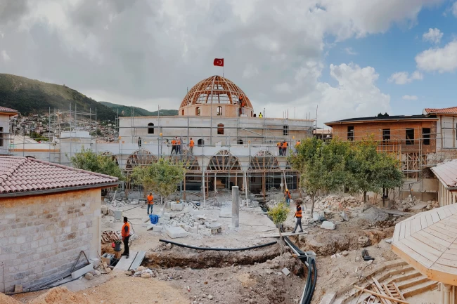 Anadolu'nun ilk camisi ayağa kalkıyor