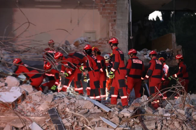 Muğla'da gerçeği aratmayan deprem tatbikatı
