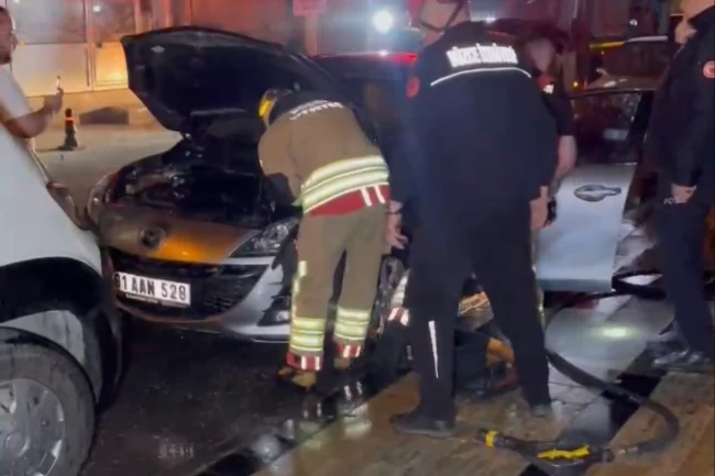 Düzce'de maskeli bir kişi otomobili kundakladı