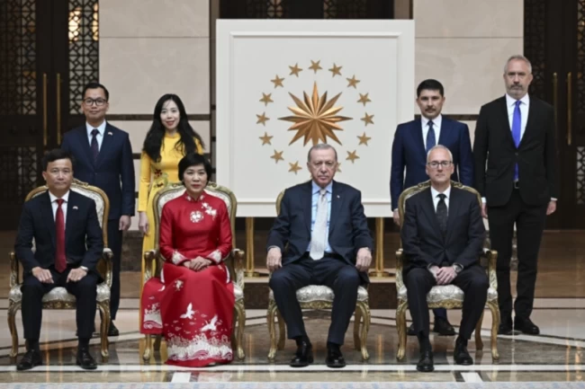 5 ülkenin büyükelçisinden Cumhurbaşkanı Erdoğan'a güven mektubu