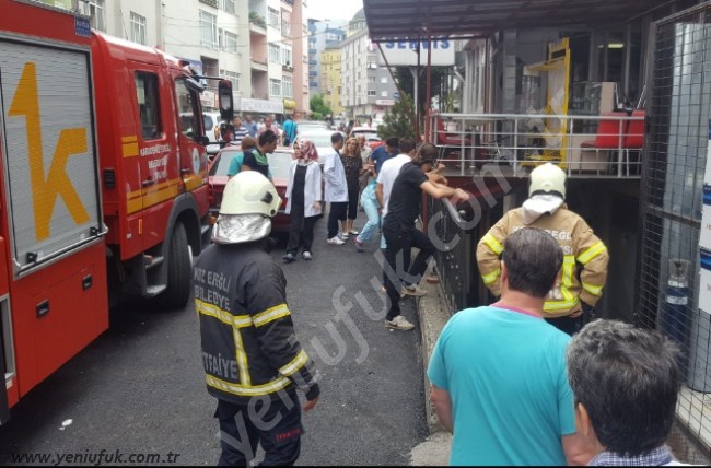 FLAŞ.. ANADOLU HASTANESINDE YANGIN!..