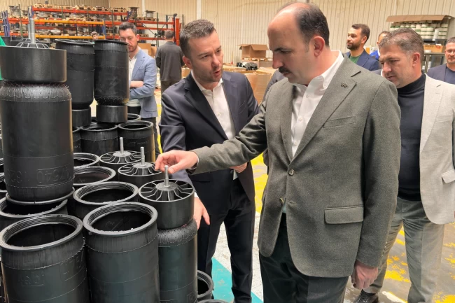 Başkan Altay'dan Bilim Mekrezi öğrencileri ve OSB çalışanlarına ziyaret