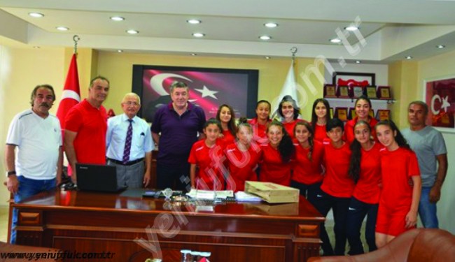 GENÇ YILDIZ SPOR’DAN BAŞKAN TEKİN’E ZİYARET