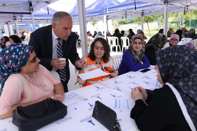 İzmir'de kadınlar arası dayanışma güçleniyor