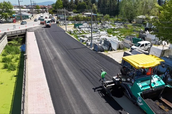 Karacasu'da asfalt çalışmaları başladı