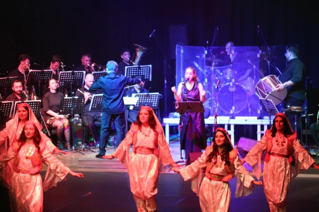 Muğla'da "Bi Dünya Dans" ile buluştu