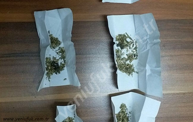 UYUŞTURUCU SATARKEN, YAKALANDILAR!..