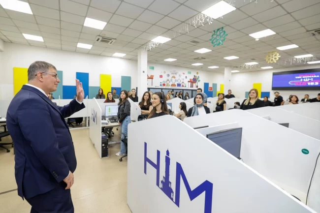 Başkan Tugay'dan HİM personeline ziyaret