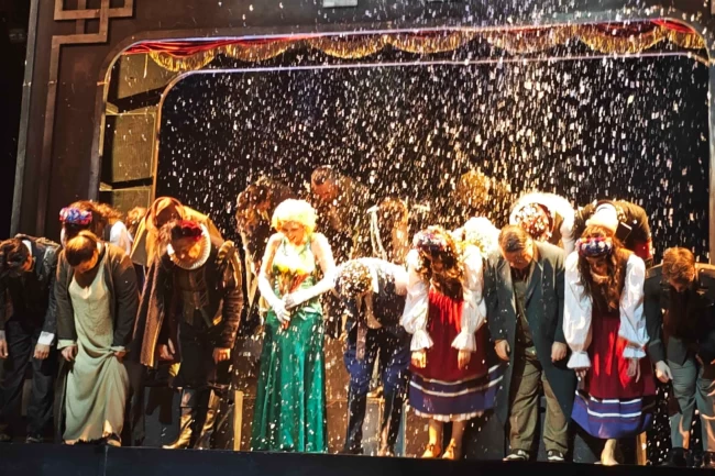 İstanbul'da Kocaeli Şehir Tiyatroları rüzgârı esti