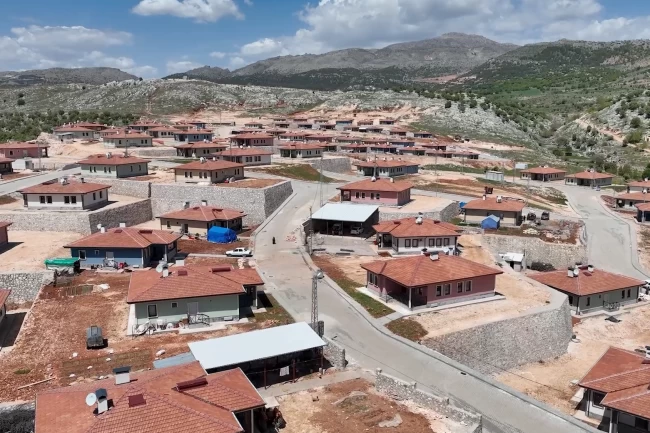 Adıyaman'ın Zey Köyü yeniden kuruldu