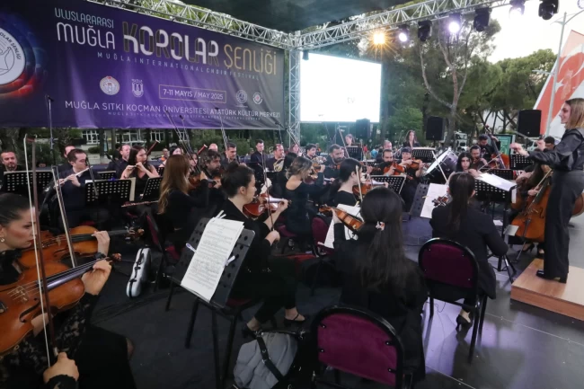 Muğla korolar şenliği görkemli bir açılışla başladı