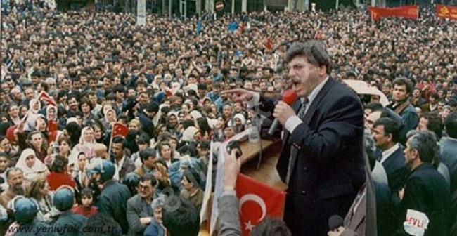 ŞEMSİ DENİZER ANILIYOR