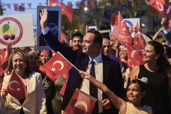 İzmir Bornova'da 19 Mayıs coşkusu heyecanı