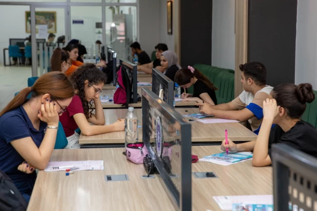 Bursa'da üniversite adaylarına sınav provası