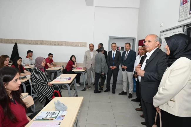 Malatya'dan 21 bin 500 öğrenciye YKS değerlendirme sınavı