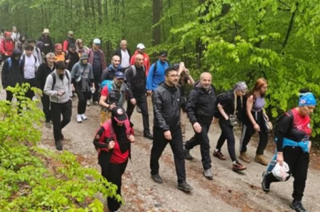 Bursa İnegöl'de 19 Mayıs doğa yürüyüşü ile başladı
