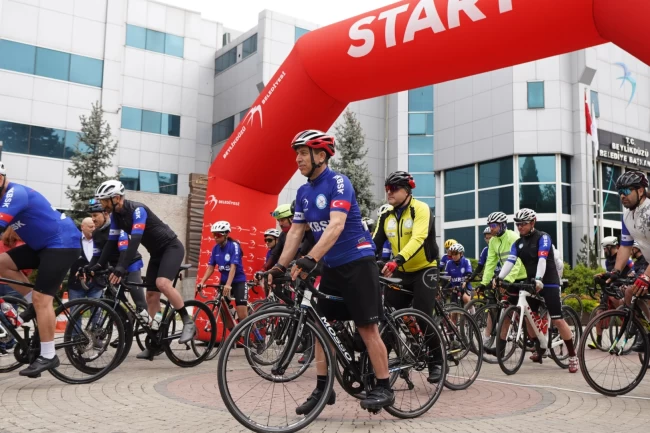 Sporcular 8. kez şehitler için pedal çevirdi