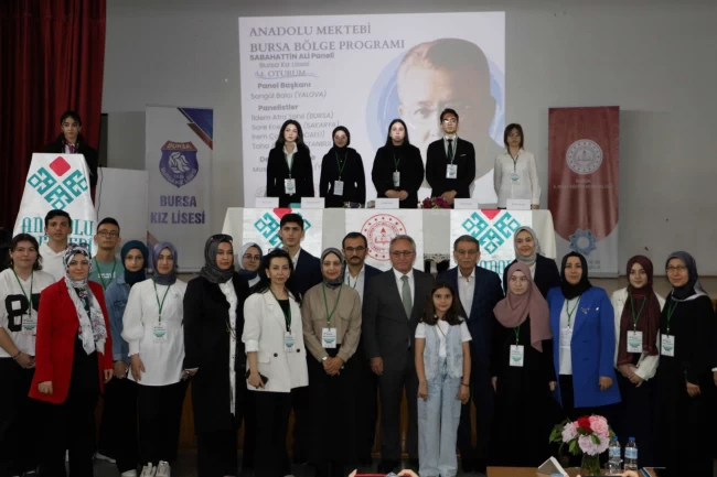 Bursa'da edebiyat rüzgârı esti