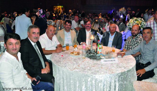 KARAARSLAN AİLESİNİN MUTLU GÜNÜ..