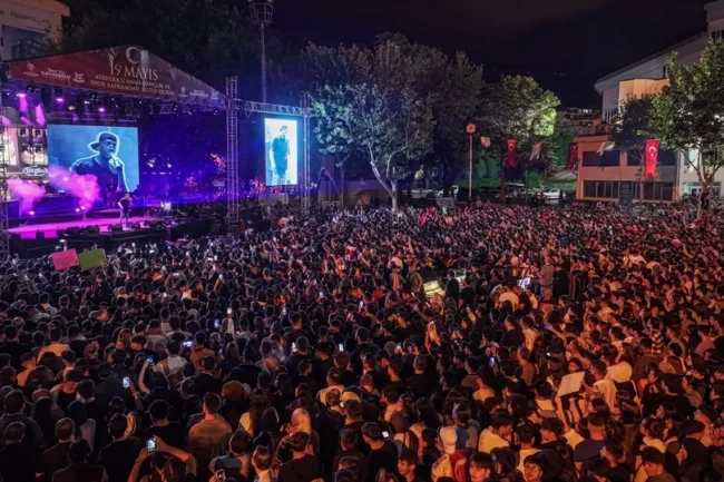 Ceza ile 19 Mayıs coşkusu